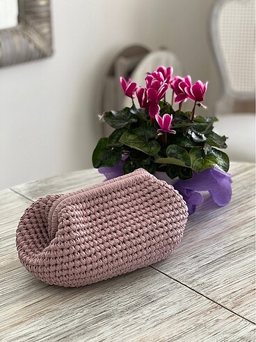 Beden Deri clutch