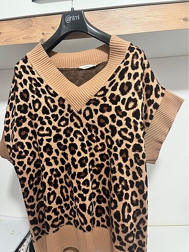 batik leopar kazak