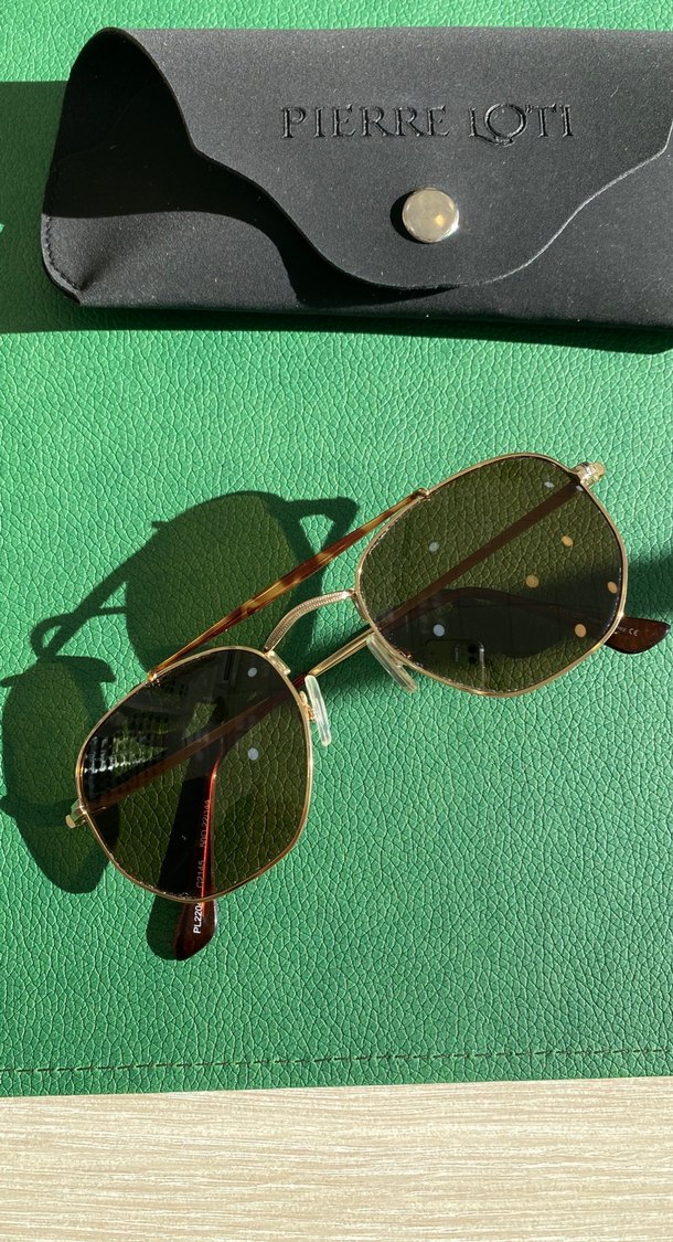 Parlak Altın Rengi Retro Kadın Güneş Gözlüğü - Görsel 2