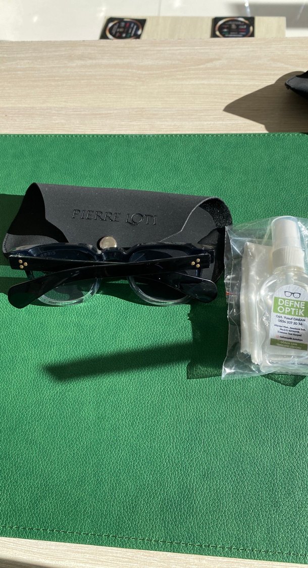 Şeffaf Siyah Kadın Gözlüğü - Fierre - Görsel 2