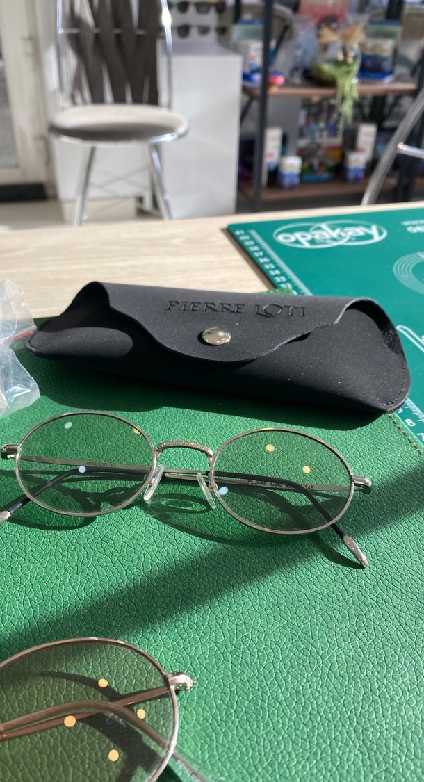 Şeffaf Yeşil Kadın Gözlükler - Görsel 2