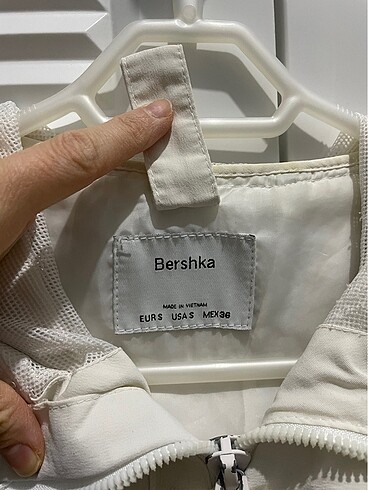 m Beden Bershka Hırka