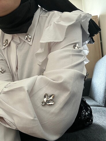 Gönül Kolat markasına ait özel üretim takım - Görsel 3