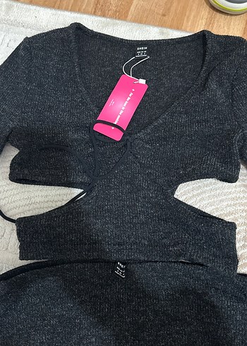 Gri Triko V Yaka Midi Elbise - Görsel 2