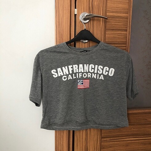 crop t-shirt