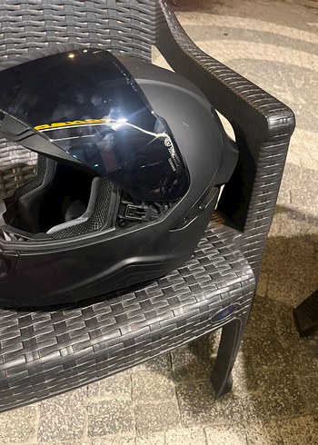 Kilitli Siyah Biker Motosiklet Kaskı - Görsel 5