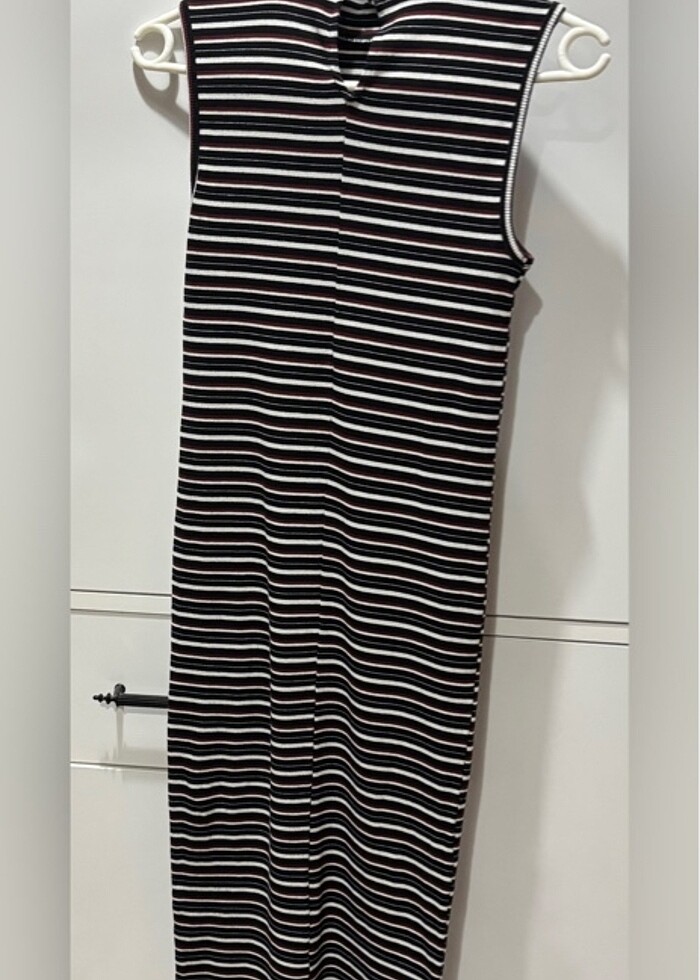 Yırtmaçlı Elbise - Görsel 2