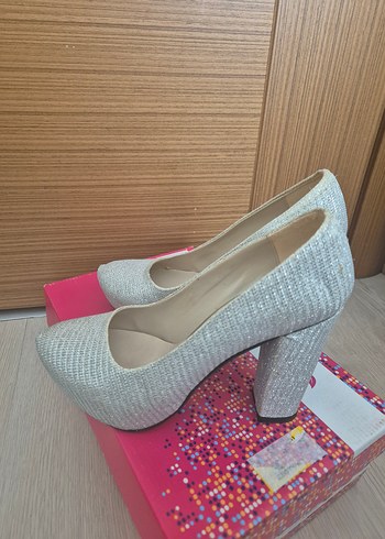 Gri simli platform Topuklu Kadın Abiye Ayakkabı - Görsel 2