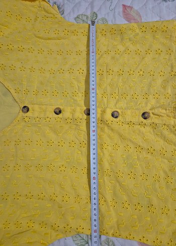 Sarı Nakışlı Düğmeli Kadın Bluz - Görsel 4