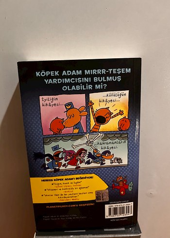 Köpek Adam ve Kedi Çocuk - Dav Pilkey