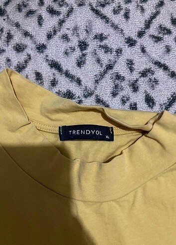 xl Beden sarı crop tişört