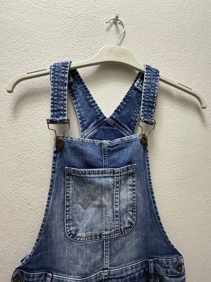 Mavi düğmeli normal kesim kadın tulum. - Görsel 5