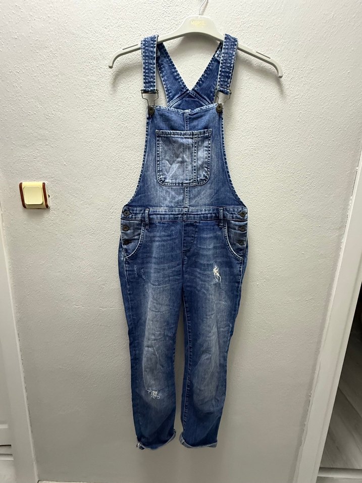 Mavi düğmeli normal kesim kadın tulum. - Görsel 4