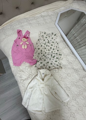 Kapüşonlu Beyaz Kürklü Kız Çocuk Kaban - Görsel 2