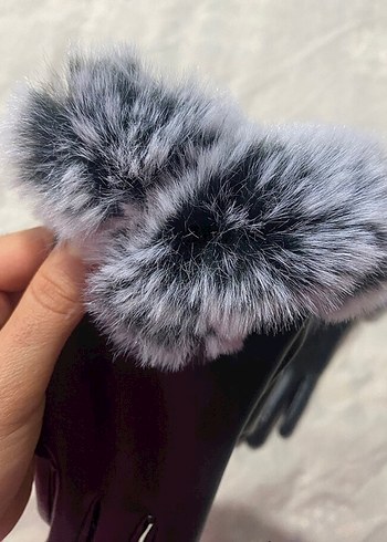 Gri Kürklü Deri Kadın Eldiveni - Görsel 3