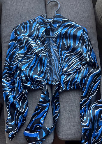 Bershka saten üst - Görsel 3