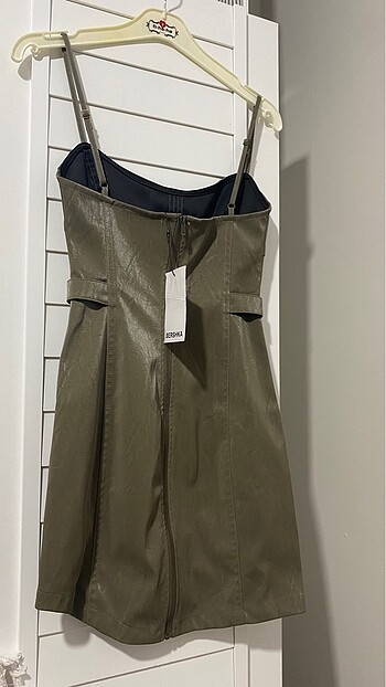 xs Beden haki Renk bershka askılı mini elbise