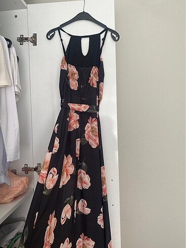 şortlu arkası etek çiçekli şifon abiye - Görsel 5