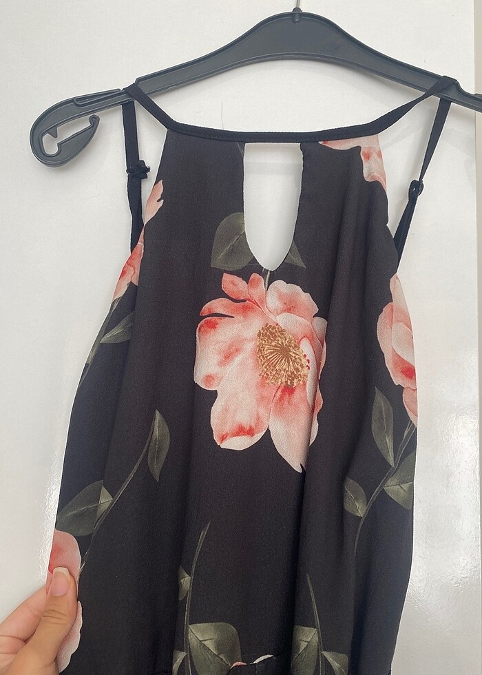 şortlu arkası etek çiçekli şifon abiye - Görsel 4