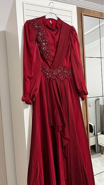 Bordo kırmızı abiye