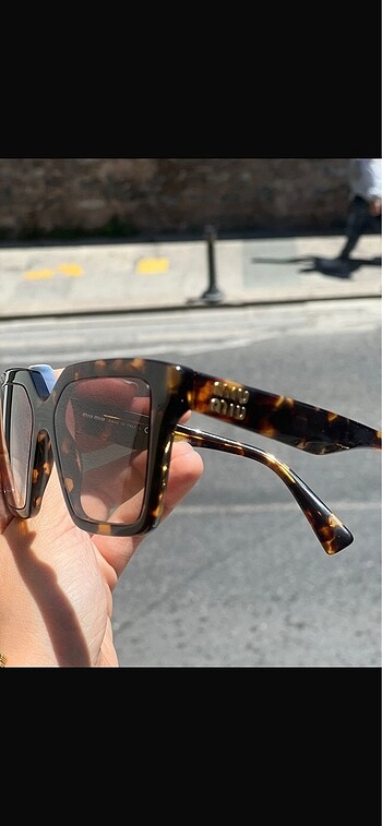 Miu Miu Miu miu leopar kare güneş gözlügü