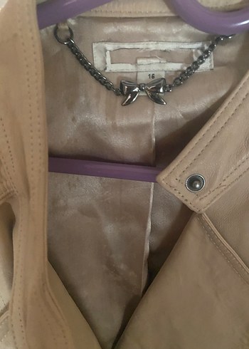 Zincir Detaylı Bej Deri Kadın Ceket - Görsel 5