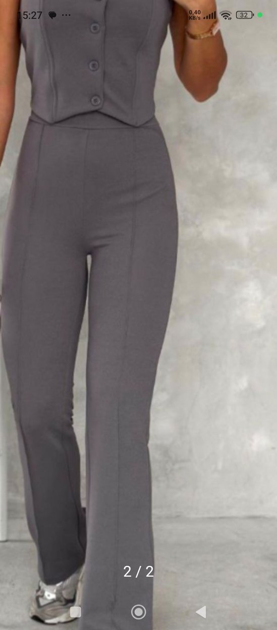 Gri Düğmeli V Yakalı Kadın Takım - Görsel 2