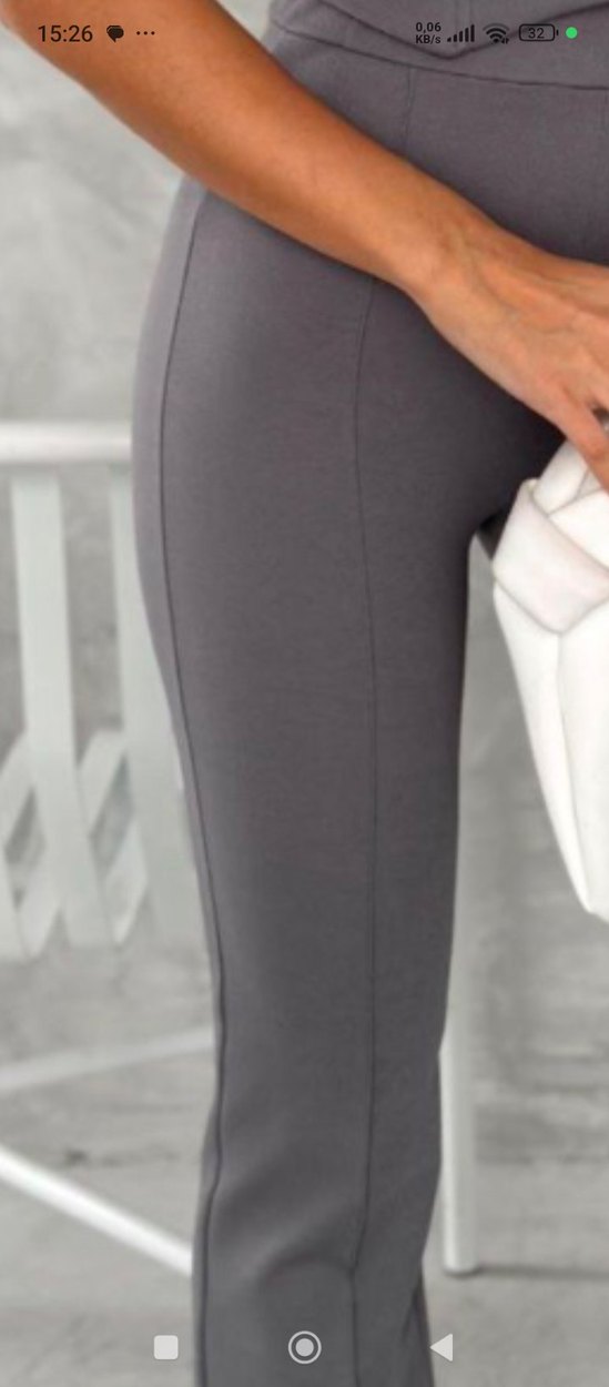 Gri Düğmeli V Yakalı Kadın Takım - Görsel 3