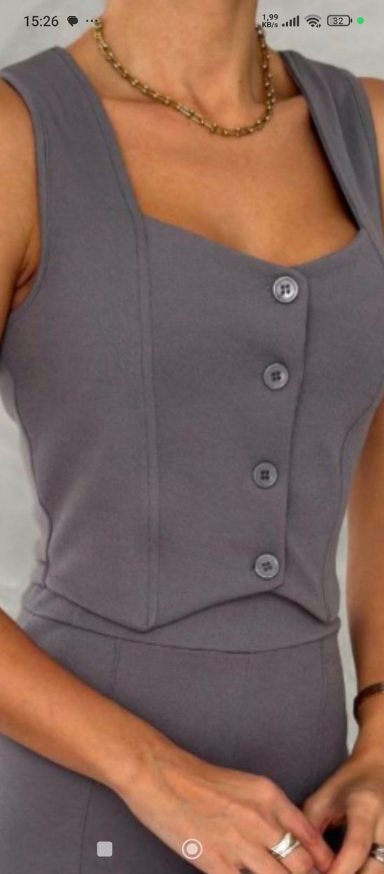 Gri Düğmeli V Yakalı Kadın Takım - Görsel 4