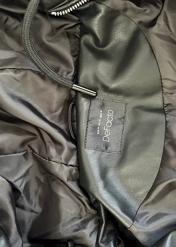 Siyah Deri Kapüşonlu Fermuarlı mont - Görsel 4