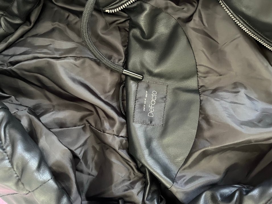 Siyah Deri Kapüşonlu Fermuarlı mont - Görsel 4