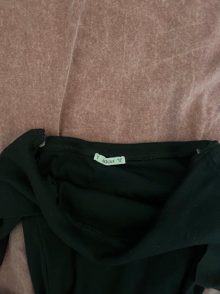 Kadın Siyah Uzun Kollu Kayık Yaka Triko - Görsel 3