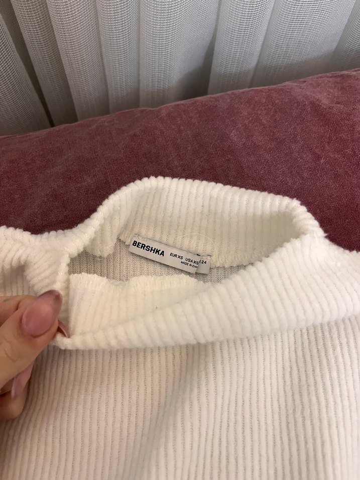 Beyaz bershka 
Kadın Midi Kumaş Pantolon - Görsel 4