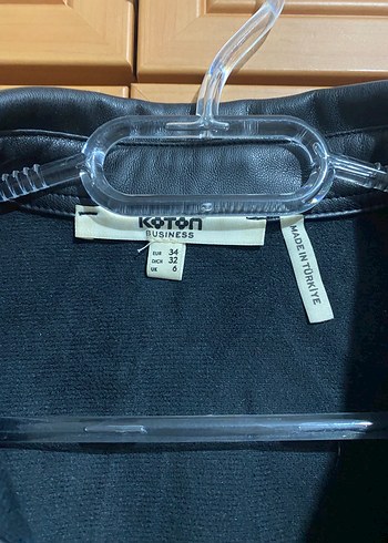 Siyah Kemerli Deri Kadın Ceket - Görsel 3