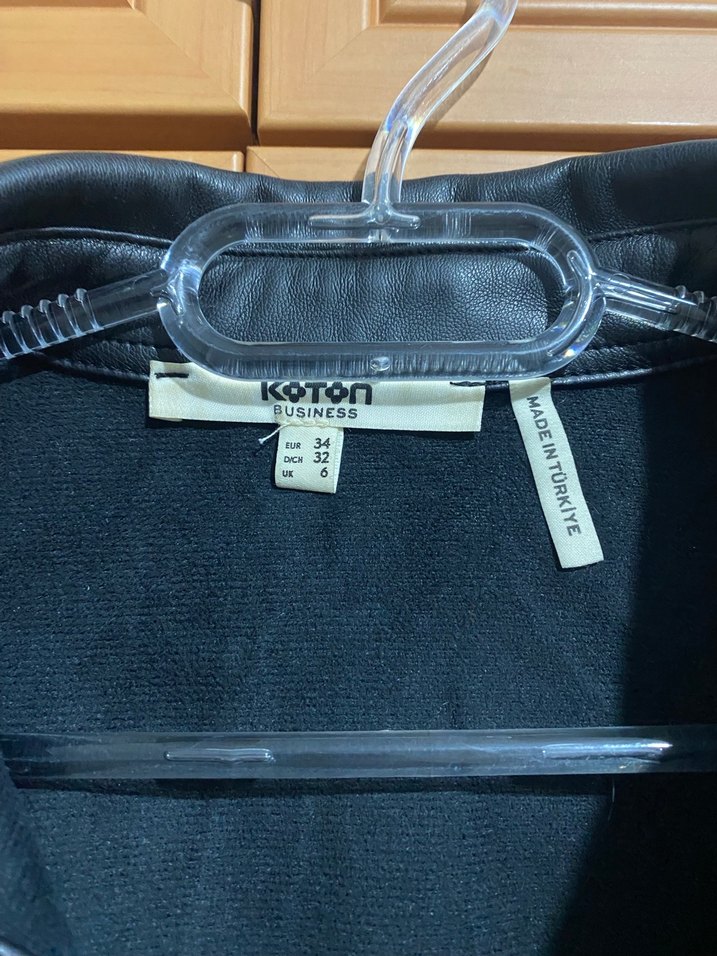 Siyah Kemerli Deri Kadın Ceket - Görsel 3