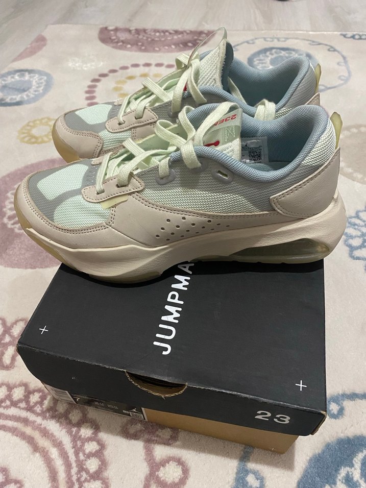 Nike wmns jordan air 200e - Görsel 2