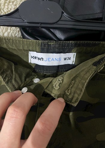 Kadın Kamuflaj Desenli Kemerli Mini Etek - Görsel 3