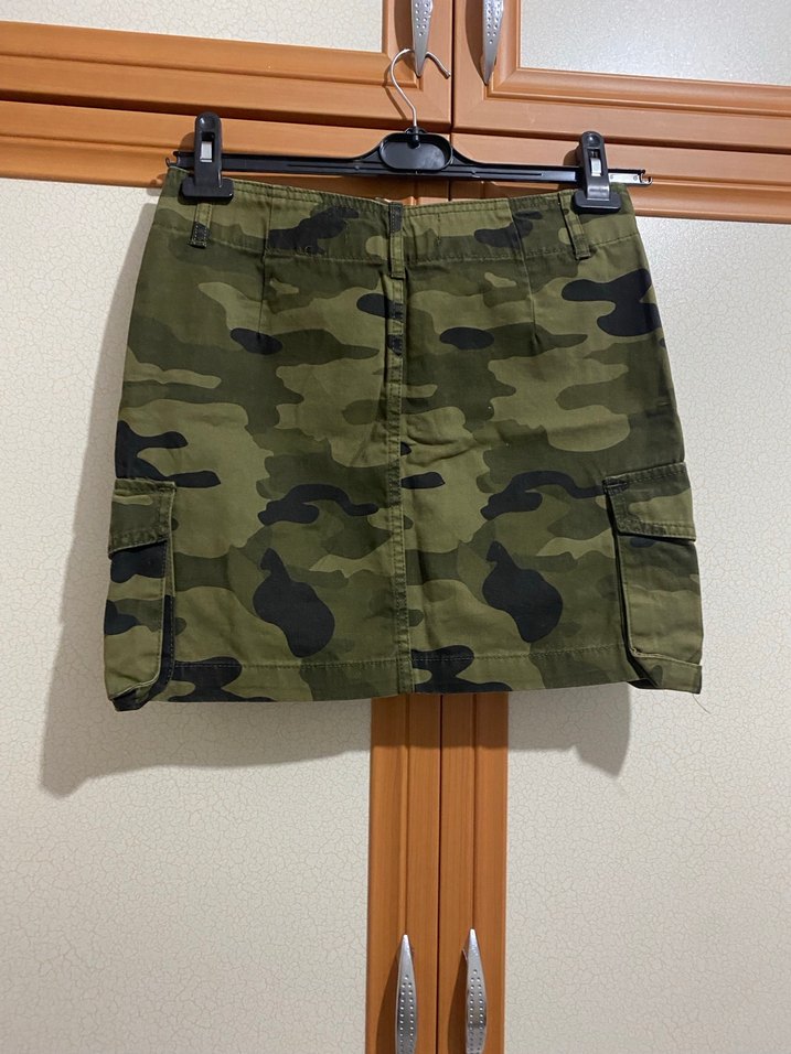 Kadın Kamuflaj Desenli Kemerli Mini Etek - Görsel 2