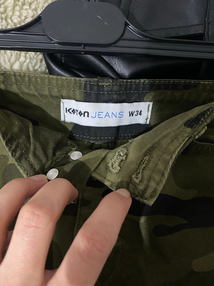 Kadın Kamuflaj Desenli Kemerli Mini Etek - Görsel 3