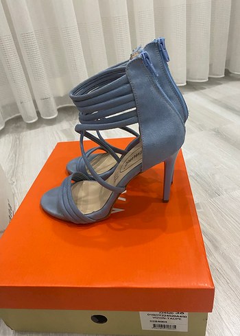 Mavi Süet Topuklu Kadın Ayakkabı - Görsel 2