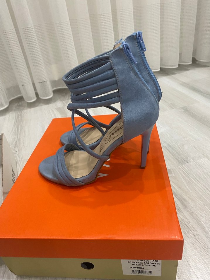 Mavi Süet Topuklu Kadın Ayakkabı - Görsel 2