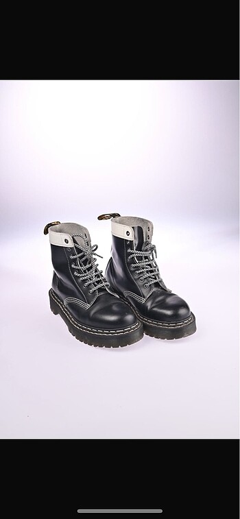 Dr. Martens Bot
