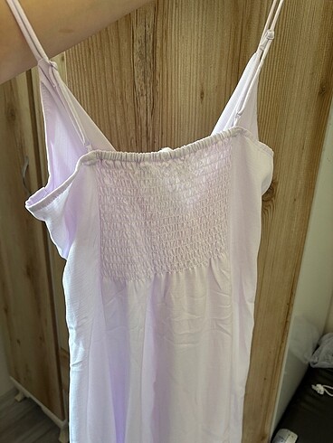 xs Beden mor Renk H&M yazlık yırtmajlı lila renk elbise
