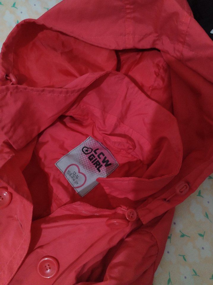 Düğmeli Uzun Pembe Kadın Yağmurluk - Görsel 3