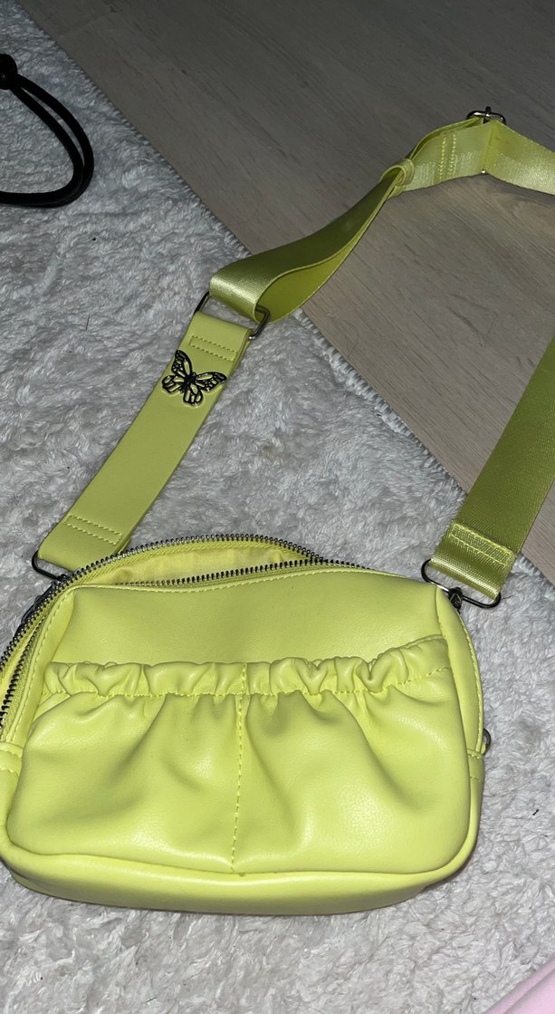Sarı Yeşil Kelebek Nakışlı Kadın Çapraz Çanta - Görsel 2