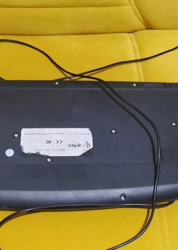 Sarı Zeminli Kablolu Siyah Klavye - Görsel 4