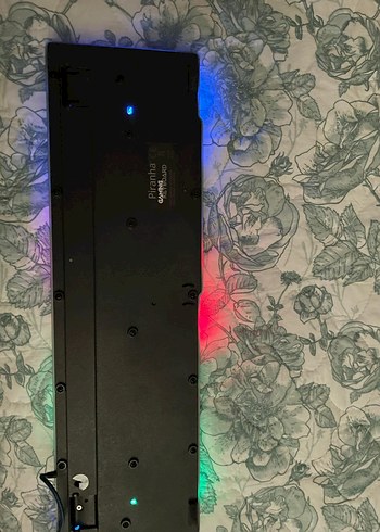 Renkli LED aydınlatmalı siyah klavye - Görsel 3