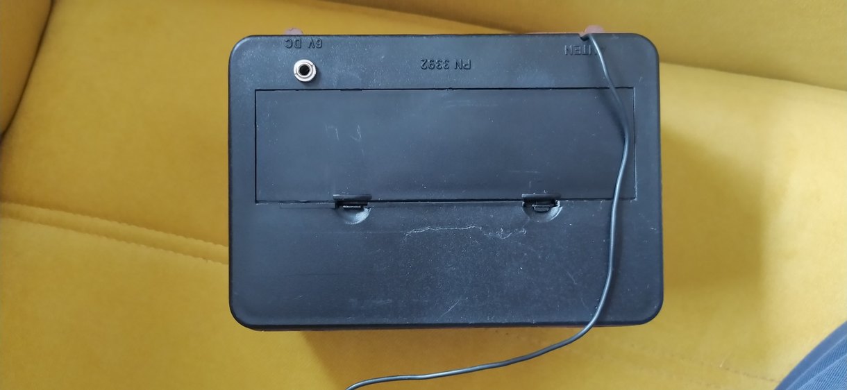 Kahverengi Retro Müzik Sistemi - Görsel 4