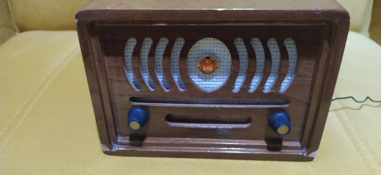 Renkli Ahşap Görünümlü Müzik Sistemi FM ÇALAR - Görsel 4