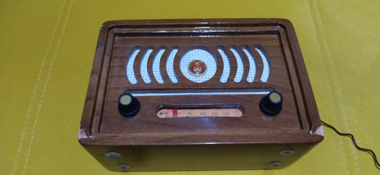 Renkli Ahşap Görünümlü Müzik Sistemi FM ÇALAR - Görsel 5